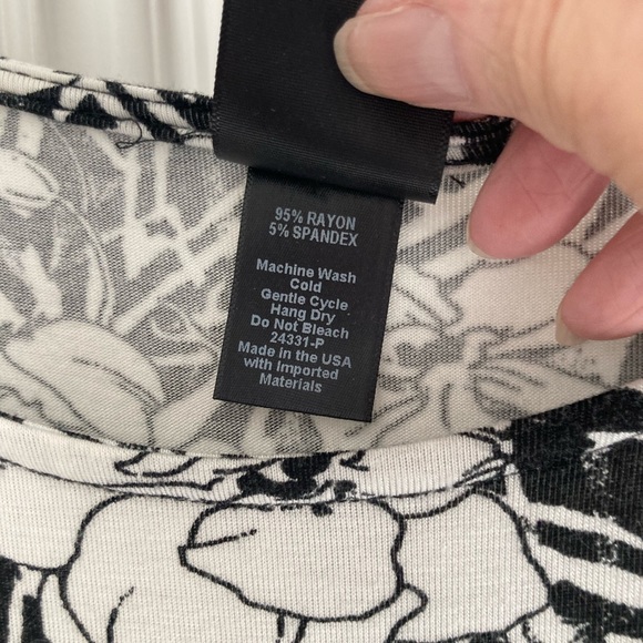 Small Agnes and Dora midi dress - Picture 6 of 6